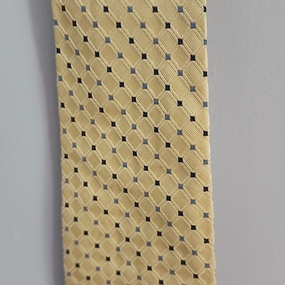 Nautica men's tie